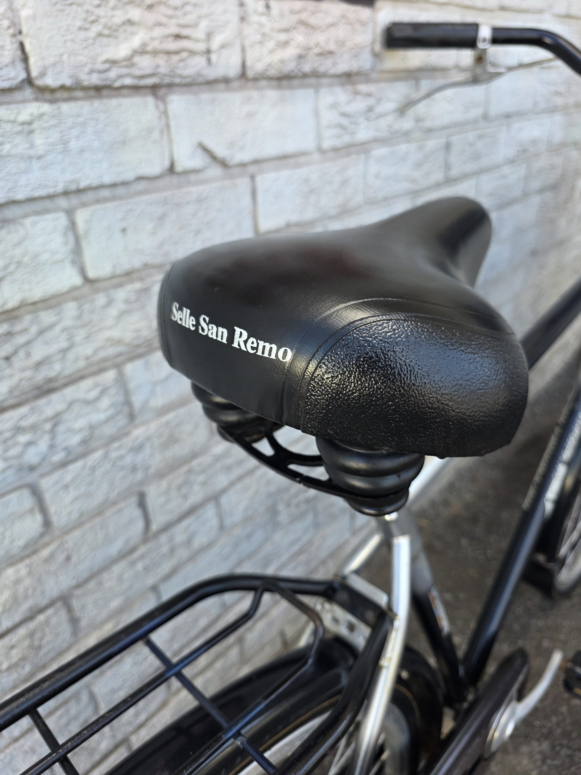 Imported Pre-Owned Dutch Sparta Altra 3 Speed - Image 3
