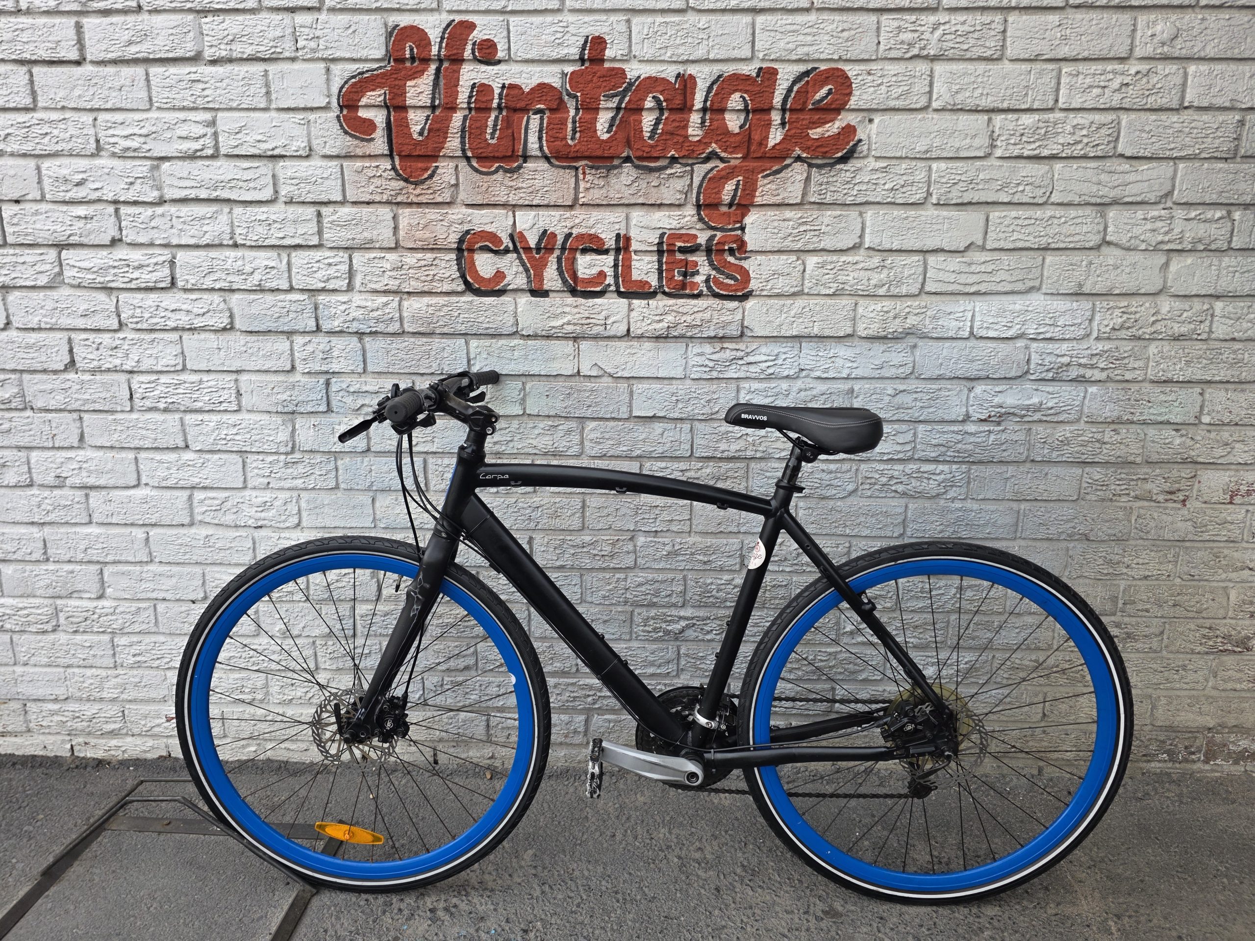 Pre-Owned Merida Hybrid/City Commuter 27 Speed - Image 7