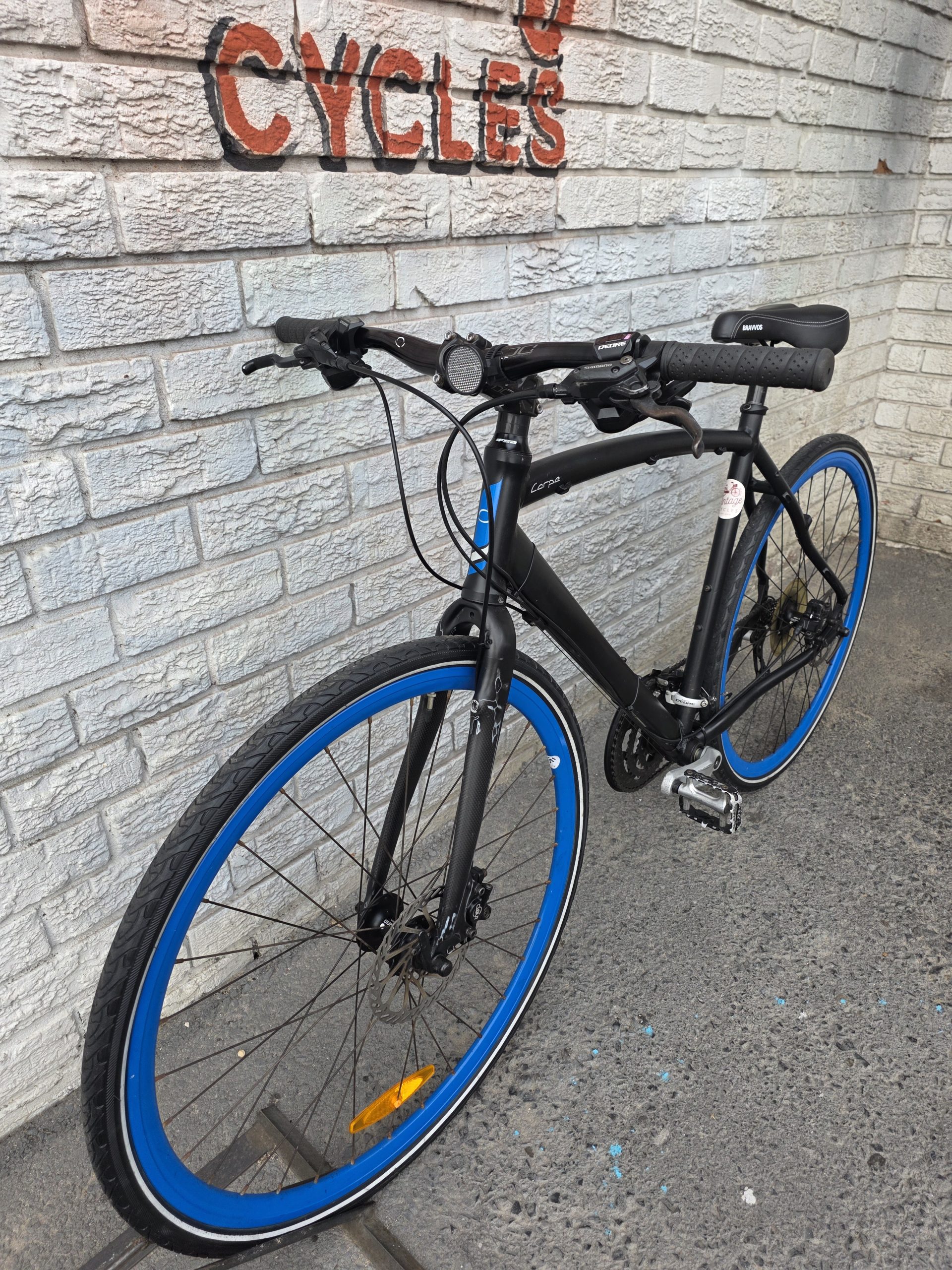 Pre-Owned Merida Hybrid/City Commuter 27 Speed - Image 6